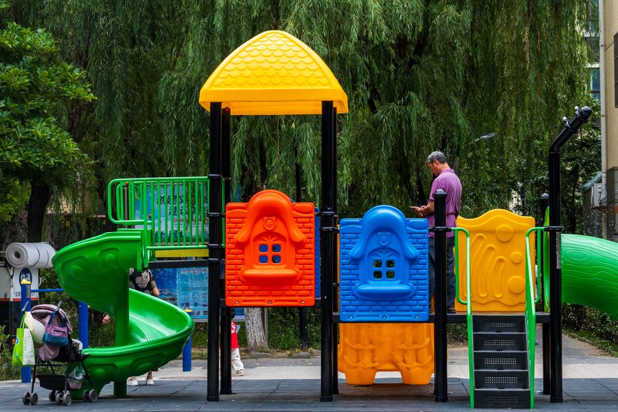 parque infantil juegos plastico 1 Parque infantil con juegos de plástico