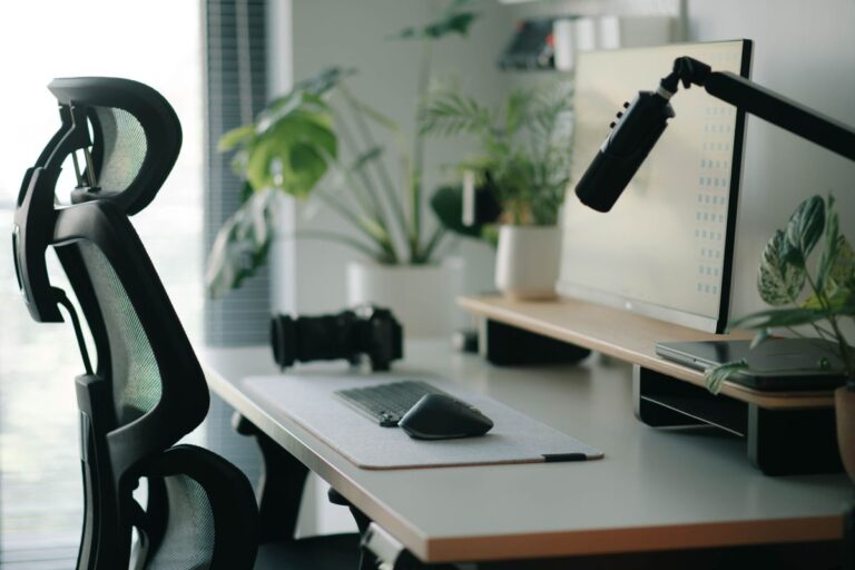Guía completa de las partes de una silla ergonómica y cómo elegir la mejor